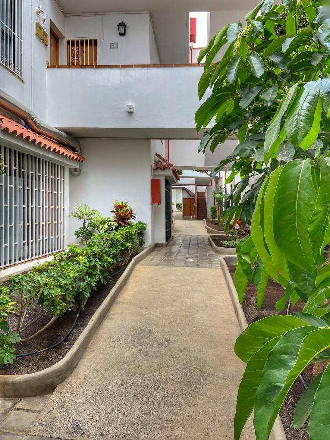 1 Bed Los Cristianos Near The Bus Station Arona  Ngoại thất bức ảnh